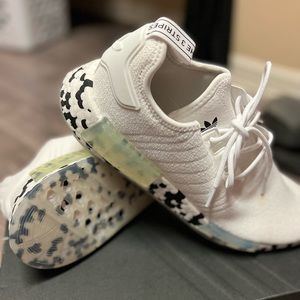 Mens Adidas Boost sneakers